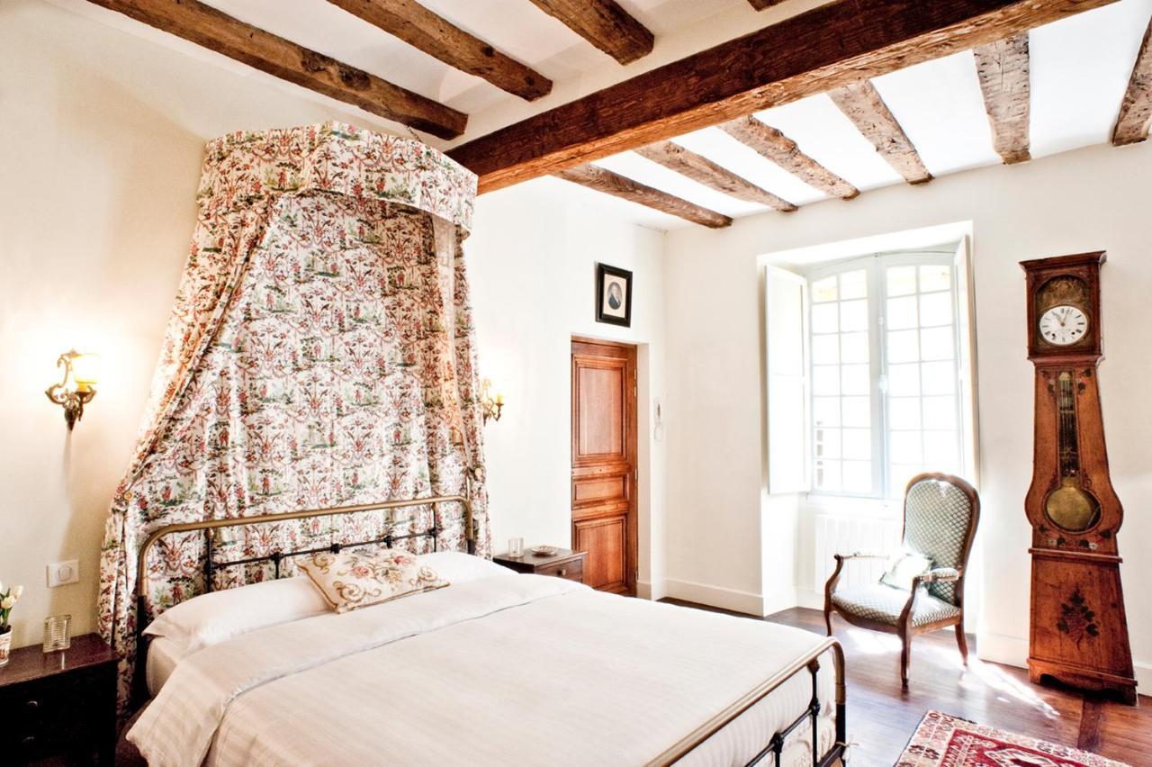 Appartements Les Suites Sarladaises ซาร์ลา-ลา-กาเนดา ภายนอก รูปภาพ